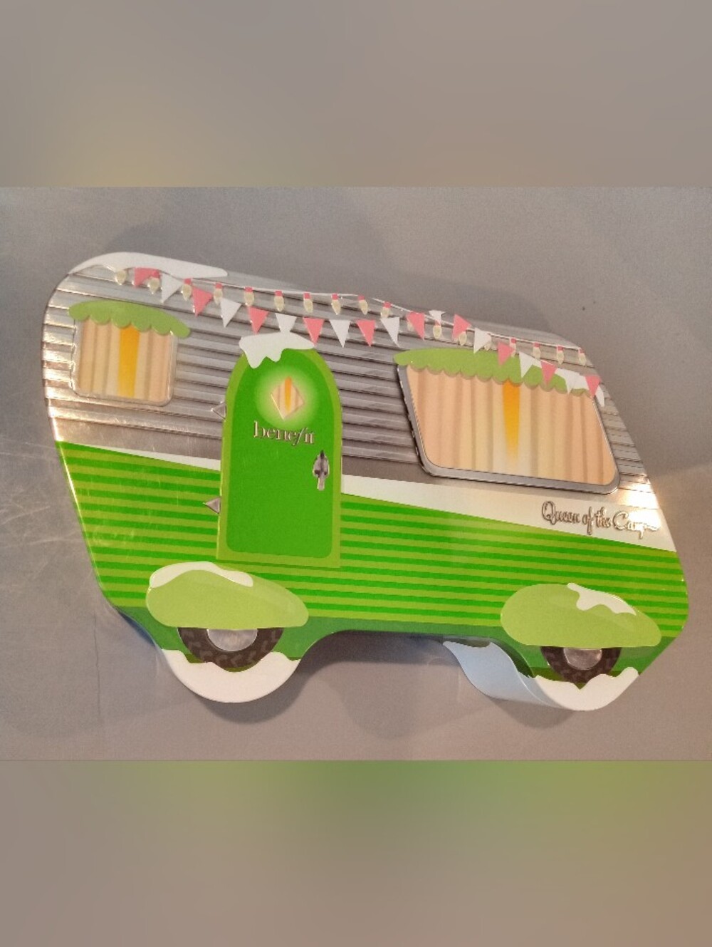 "Queen Of The Camp" 2019 Vintage Benefit Cosmetic Tin